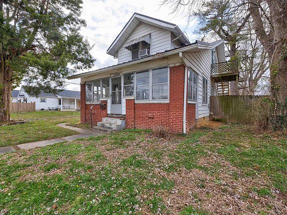 2nd image of 2600 N Heidelbach Ave