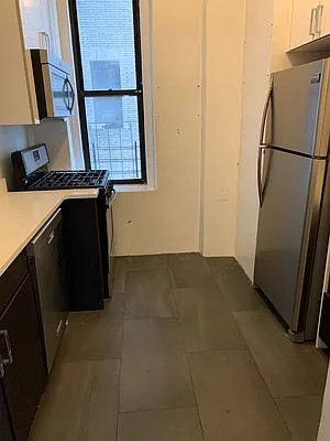 Rented by 220 West 98 Realty LLC | media 14