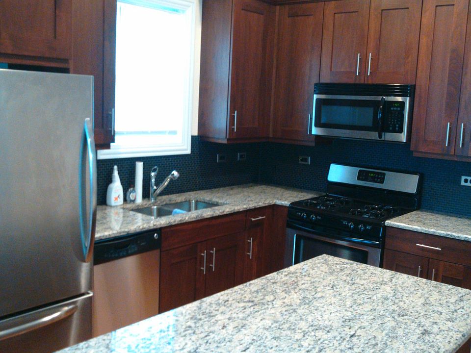 1st image of 2334 N Greenview Ave #T2k