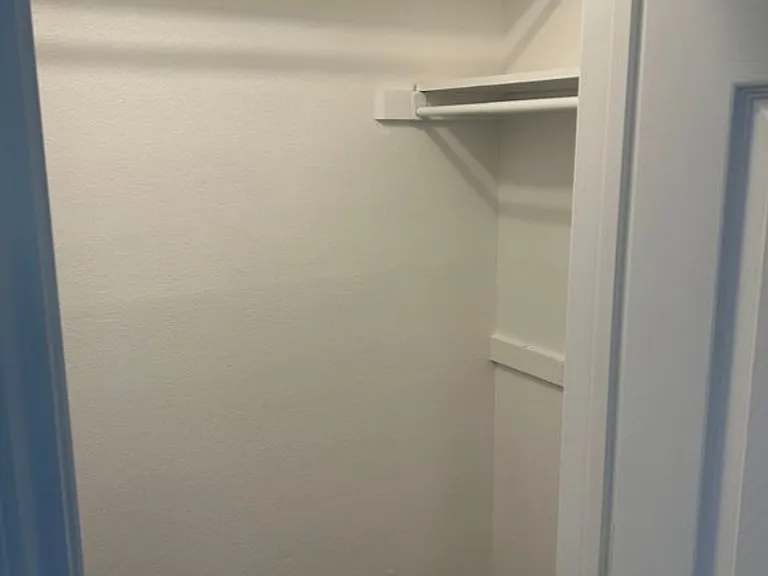 801 Summit Dr — Photo 13