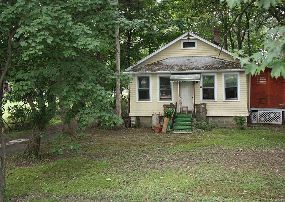 90 Lake Rd, Valley Cottage, NY 10989 Zillow