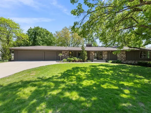 5709 Deville Dr, Edina, MN 55436