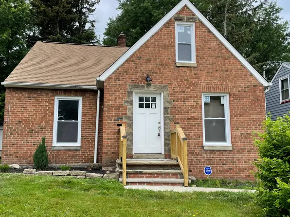 1930 Torbenson Dr, Cleveland, OH 44112