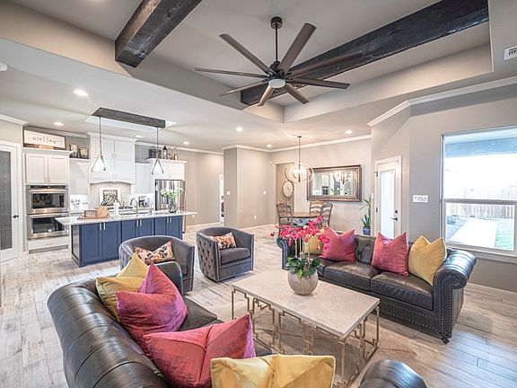 4th image of 5826 Frio Dr