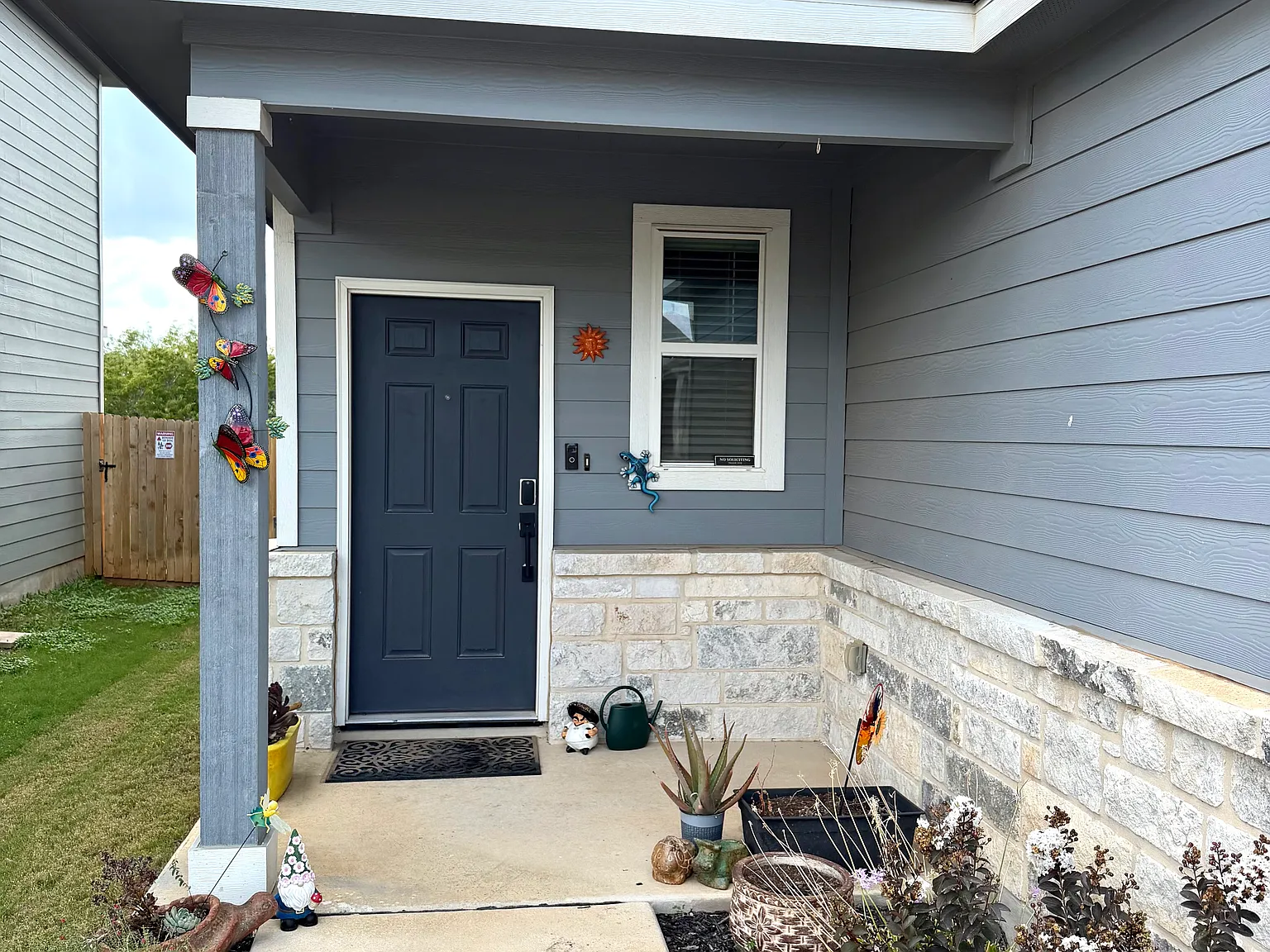 3 bed, 1388 sqft, $1,700 — Photo 2