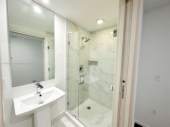 4th image of 801 S Miami Ave Unit 3908