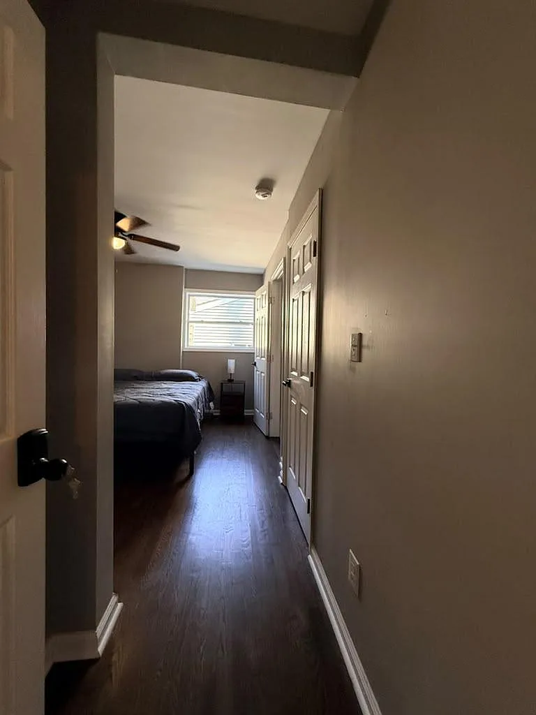 4 bed, 5.0 bath, 1710 sqft, $1,018 — Photo 2