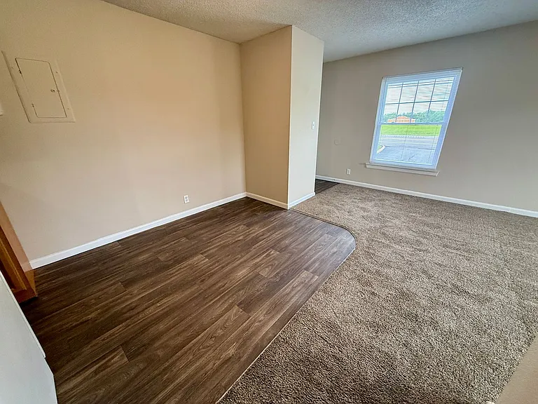 1661 Sparta Hwy — Photo 7