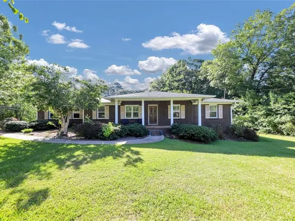318 Kensington Cir, Bremen, GA 30110