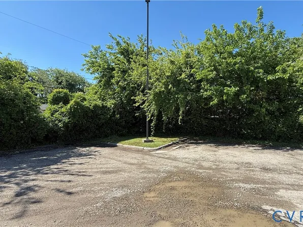 19 Tennis Ln, Hampton, VA 23663