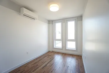 Rented by Rennit Inc.