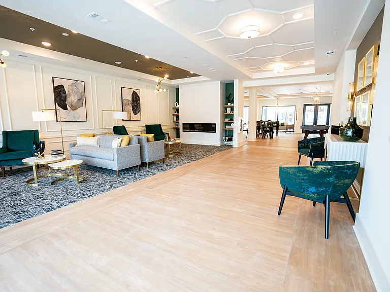 Hendricks Lounge