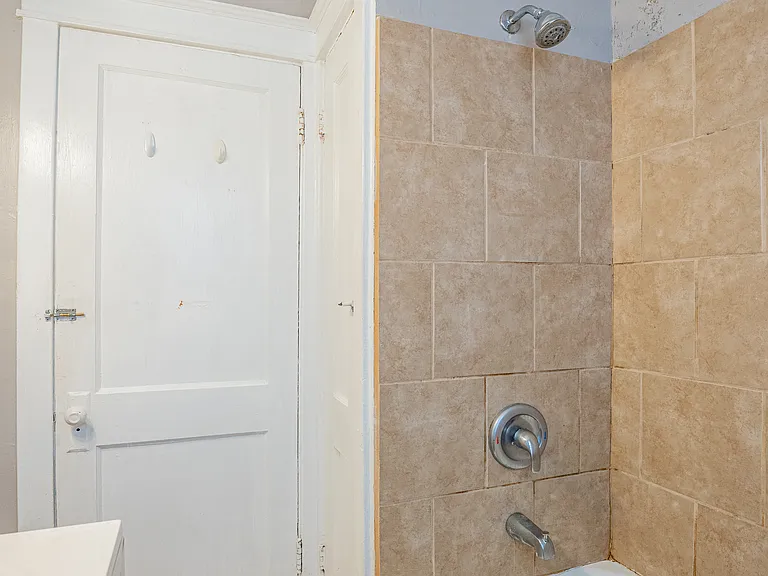 1323 Woodland Dr — Photo 11