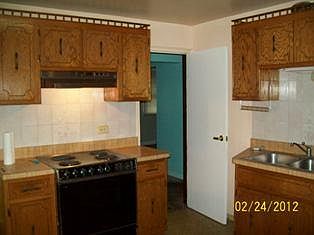 3rd image of 17545 S Lorenz Ave
