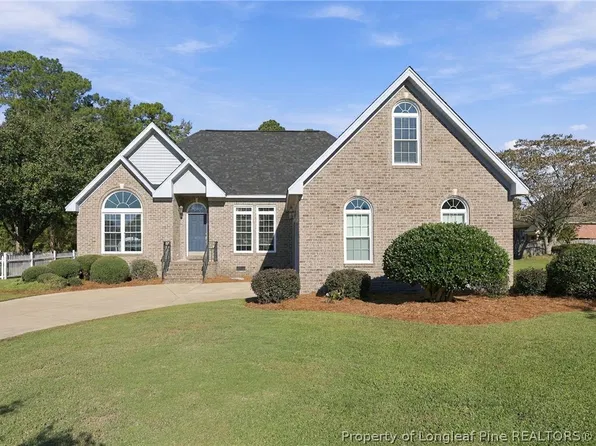 508 Hickory Leaf Ct, Lumberton, NC 28358