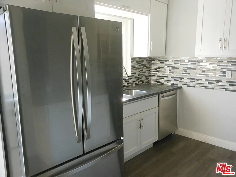 213 S Alexandria Ave #10 — Photo 6
