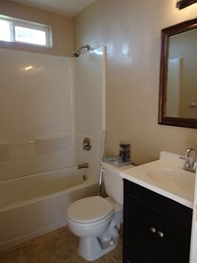 3rd image of 1327 Connecticut St
