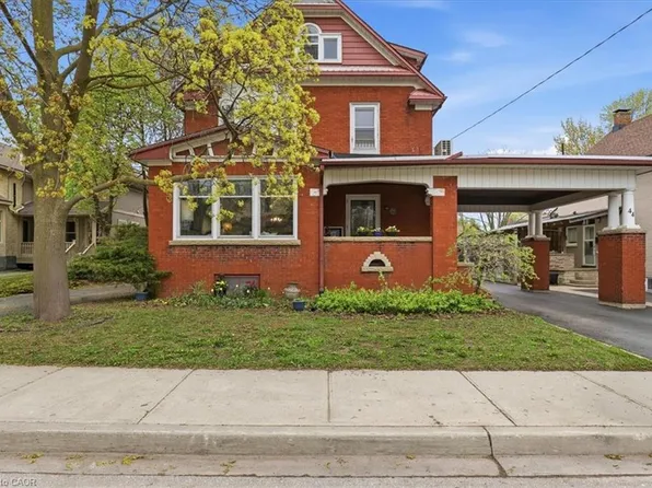 44 Dupont St E, Waterloo, ON N2J 2G9