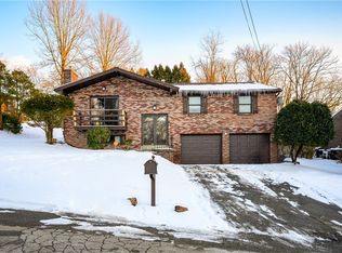 6 Rushmore Dr, Pittsburgh, PA 15235