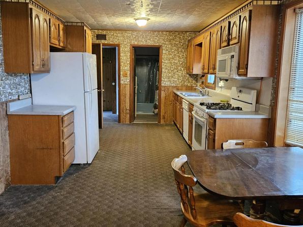 5957 N County Road 405, Newberry, MI 49868
