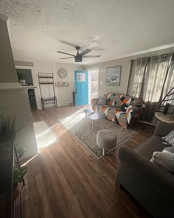 1st image of 317 Wrenn Dr