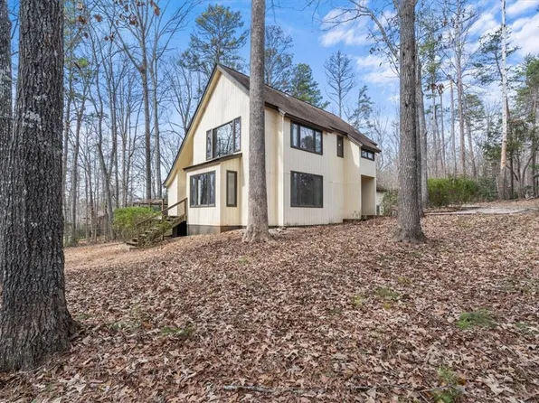 1298 Carradine Rd, Seneca, SC 29678
