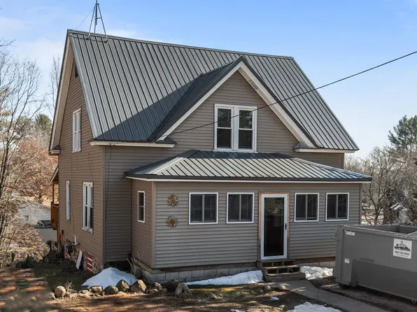 214 N State St, Neshkoro, WI 54960