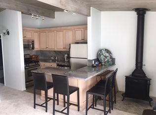 25154 Malibu Rd APT 3, Malibu, CA 90265