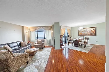 2006 Harmon Cove Tower