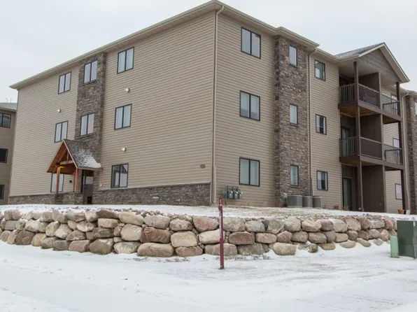 3415 Hamilton St, Bismarck, ND 58503