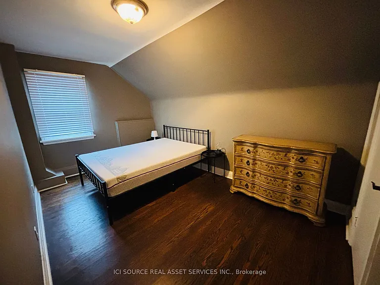 12 Iondale Pl — Photo 9