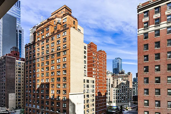 Rented by Brown Harris Stevens | media 11