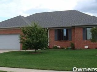 2617 Oak Dr, Clayton, IN 46118