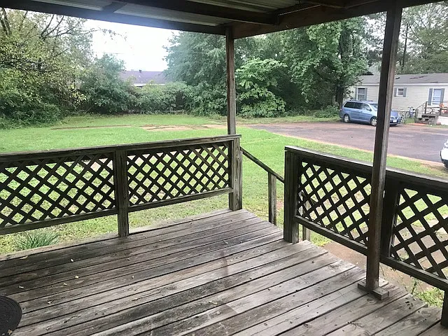 2908 Gilmer Rd — Photo 2