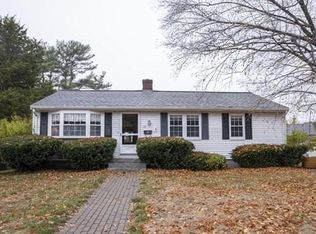 17 Chamberlain Rd, Bellingham, MA 02019