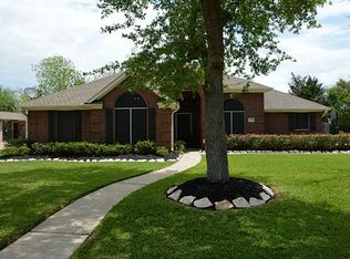 4407 Castle Dr, Santa Fe, TX 77510