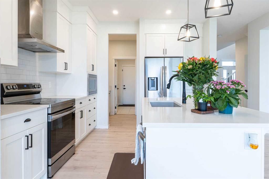 915 E Corner Meadows Way NE, Calgary, AB - View 6