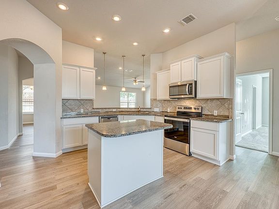 4th image of 1333 Spicewood Drive