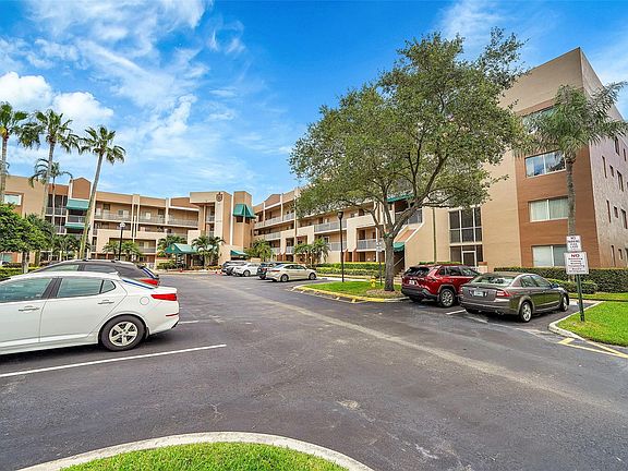 3rd image of 7570 Granville Drive #312