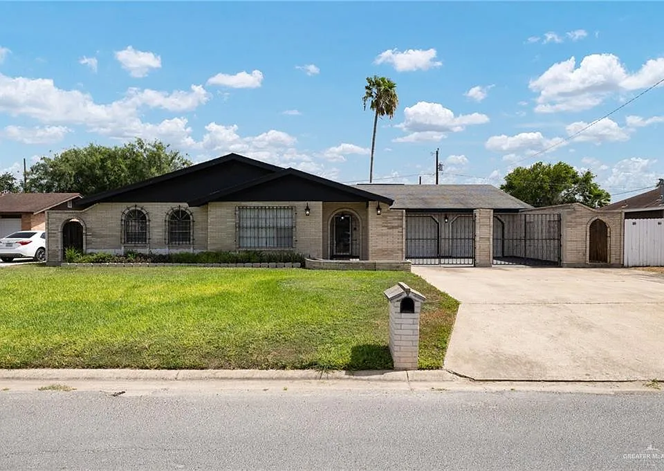 2409 Camellia Ave
