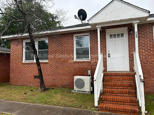 724 W Taylor St Photo 1