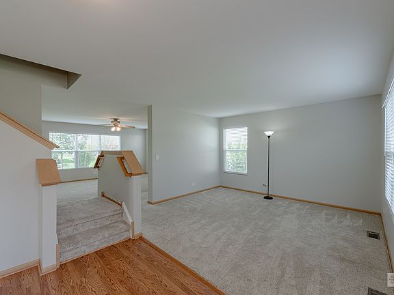 Open Floor Plan, Living/Sitting Room