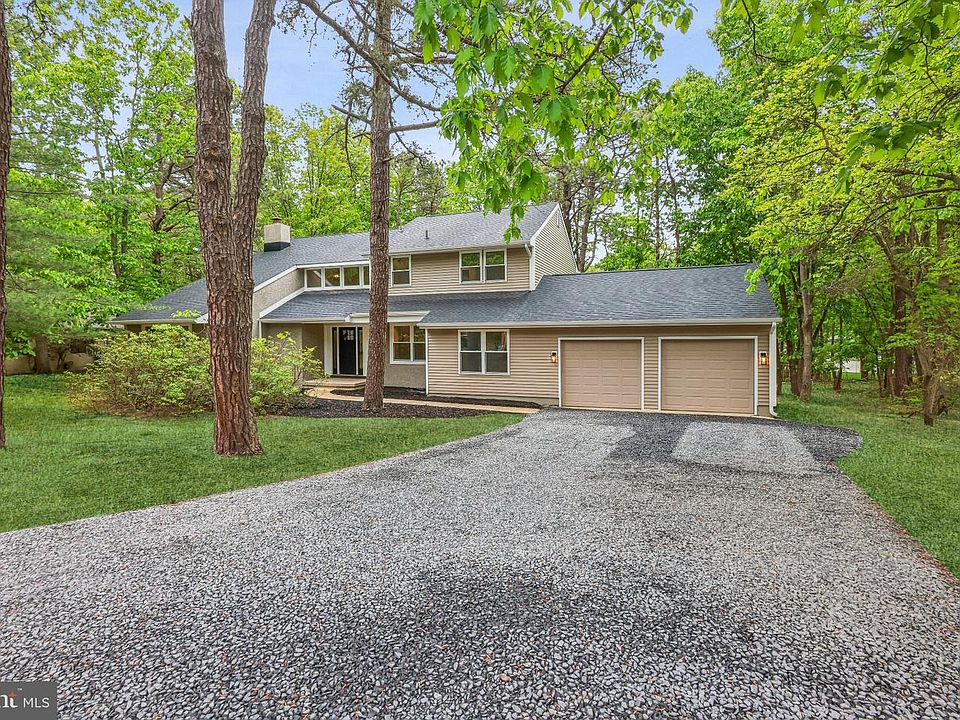 1st image of 38 Woodstone Dr