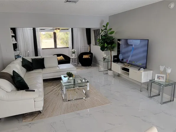 1801 Presidential Way #D202, West Palm Beach, FL 33401