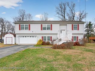 15 Wright Ave, Hyde Park, NY 12538