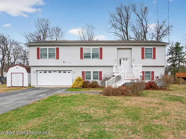 15 Wright Avenue, Hyde Park, NY 12538