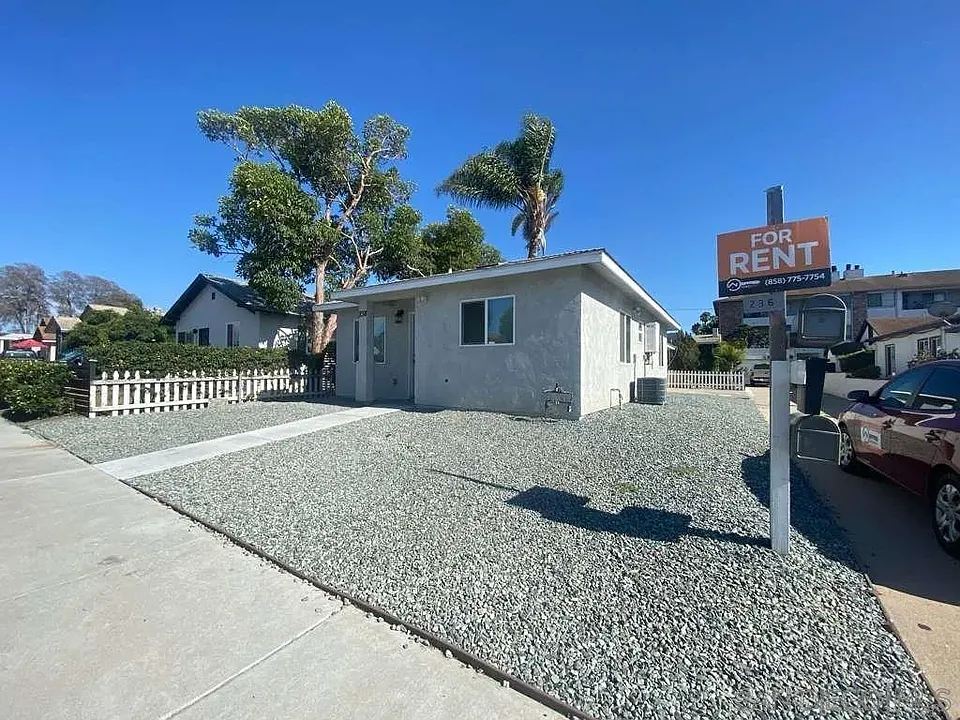 238 Alvarado St