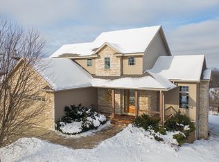 2919 Pinewood Ridge Dr SE, Rochester, MN 55904