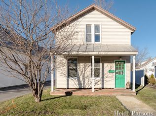 423 Fulton St, Grand Haven, MI 49417