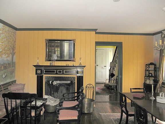 dining room with fireplace